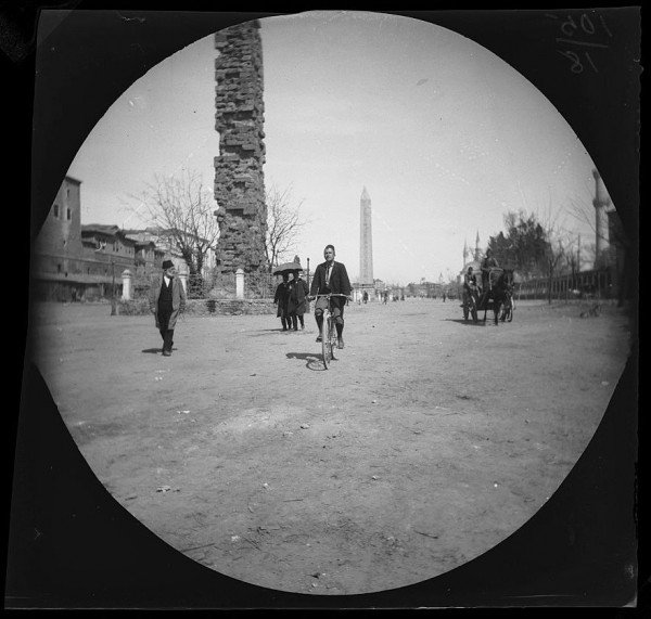 sultanahmet-meydani-600x571